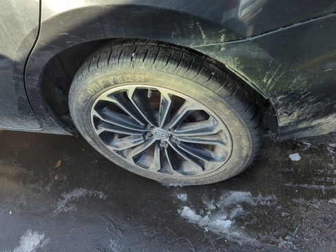 Used 2014 Toyota Corolla S image 5