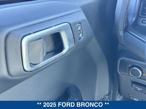 New 2025 Ford Bronco Badlands AWD/4WD image 56