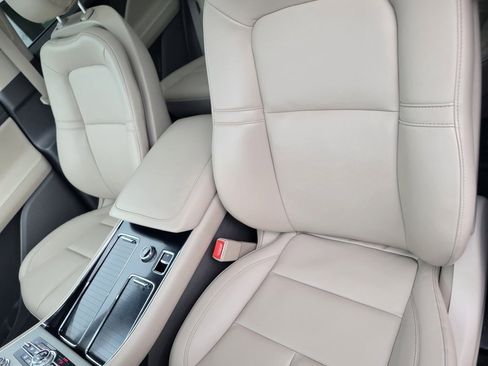 Used 2023 Lincoln Aviator AWD Standard 4dr SUV w/ Premium Package image 27