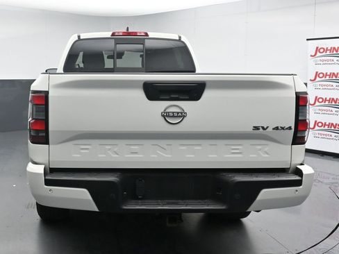 Used 2022 Nissan Frontier SV w/ Technology Package AWD/4WD image 7