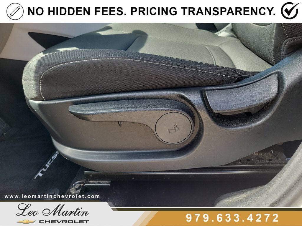 Used 2023 Hyundai Tucson SE FWD image 13