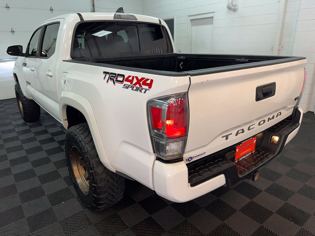 Used 2020 Toyota Tacoma TRD Sport AWD/4WD image 7