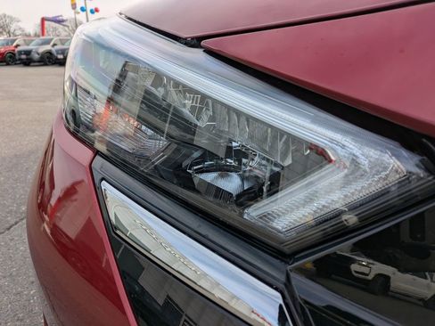 New 2025 Nissan Versa SV w/ Trunk Package FWD image 10
