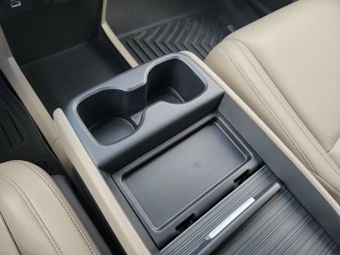 Certified 2024 Honda Odyssey Touring image 24