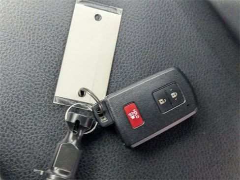 Used 2023 Toyota Tacoma SR5 image 33