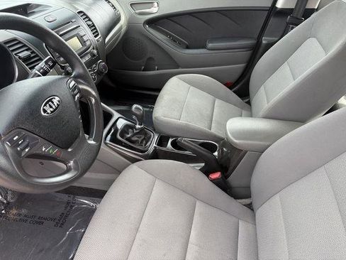 Used 2018 Kia Forte LX FWD image 14
