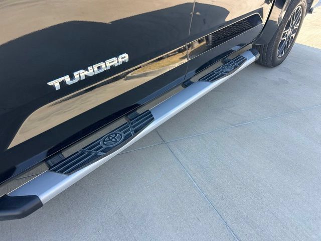 Used 2023 Toyota Tundra Limited AWD/4WD image 7