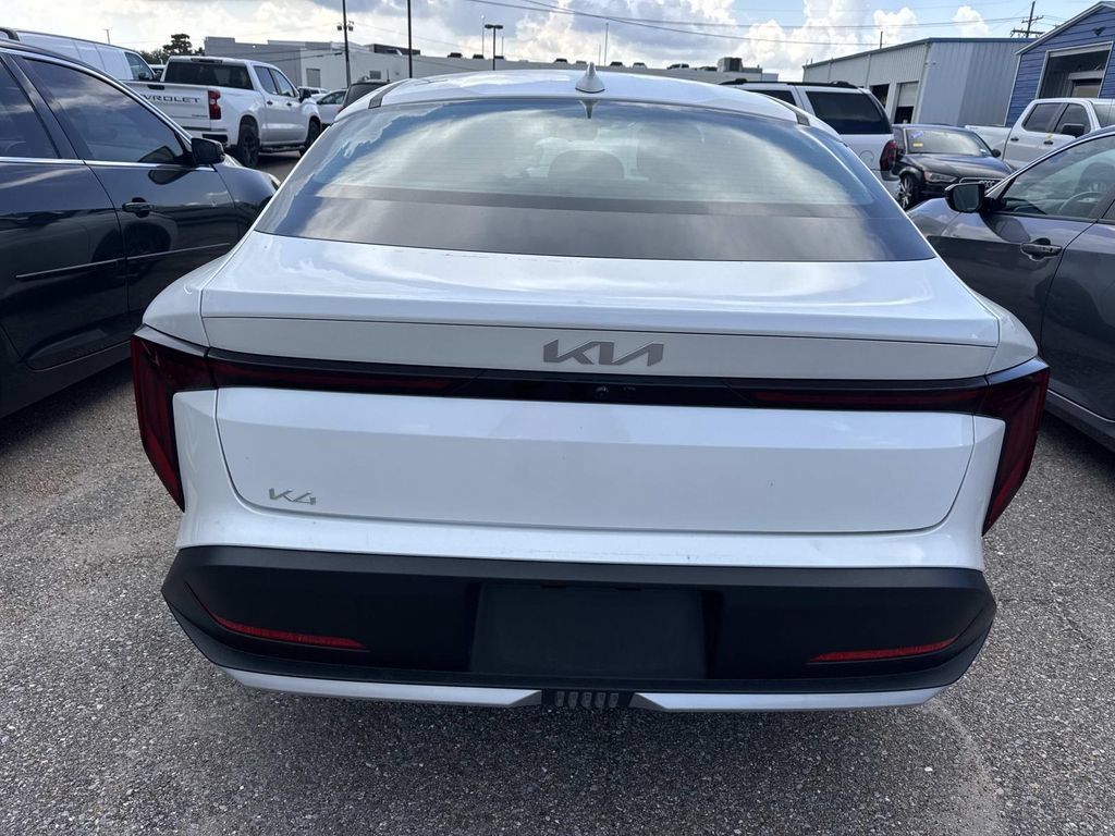 Used 2025 Kia K4 FWD image 8