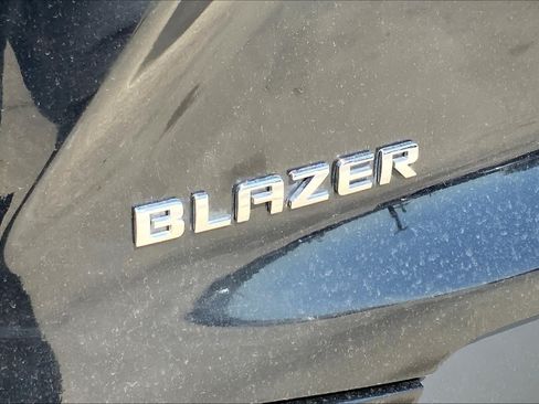 Used 2020 Chevrolet Blazer LT FWD image 30