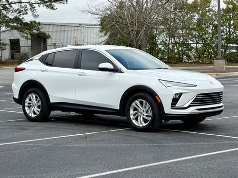 Used 2024 Buick Envista Preferred w/ Convenience I Package image 10