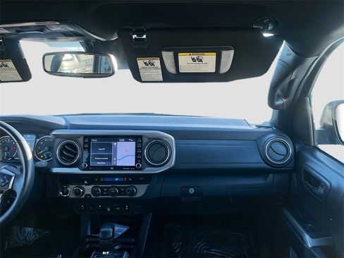 Used 2022 Toyota Tacoma Limited image 25