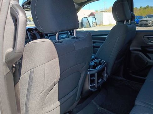 Used 2023 RAM 1500 Big Horn AWD/4WD image 23