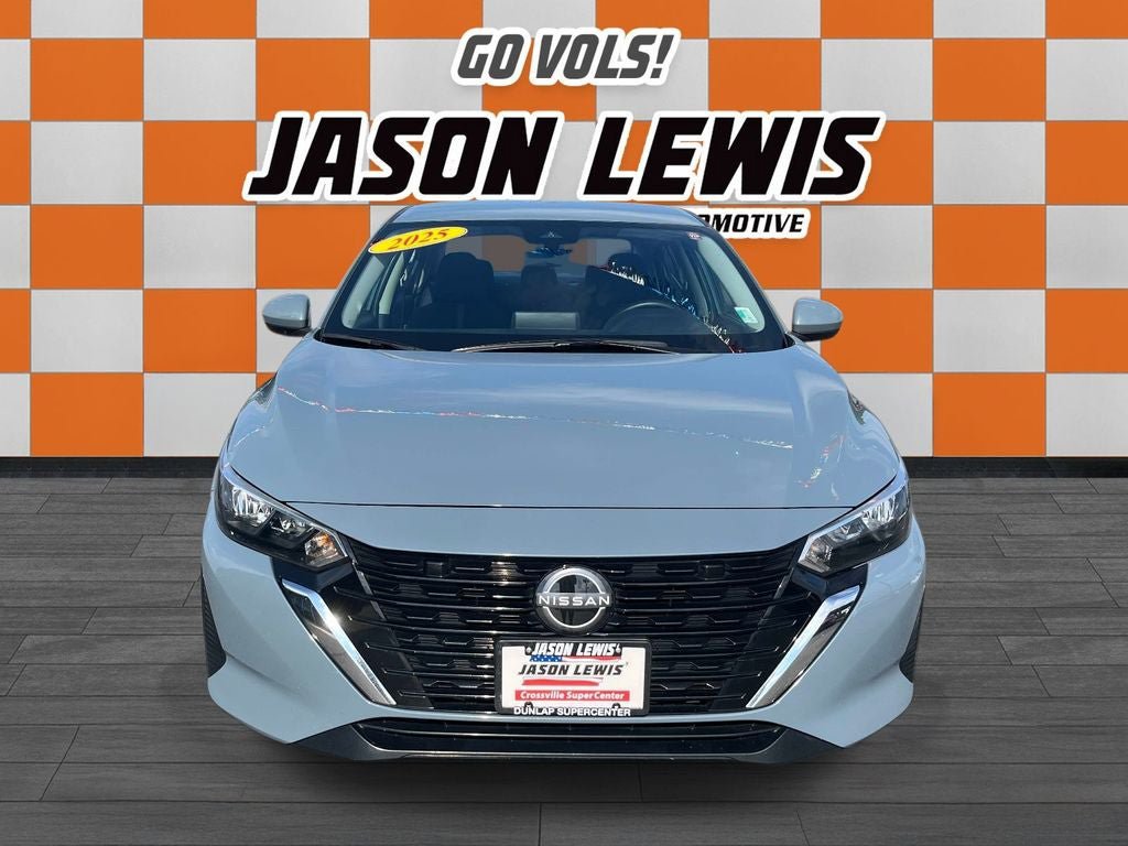 Used 2025 Nissan Sentra SV FWD image 8