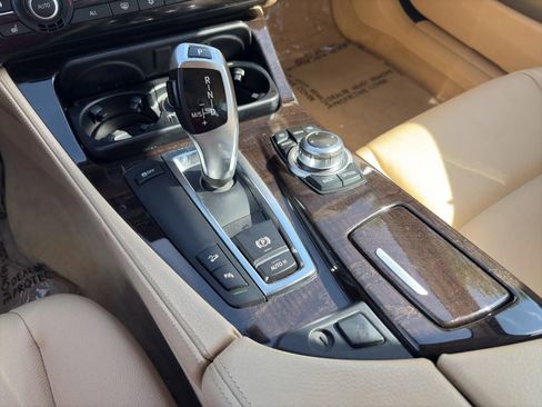 Used 2011 BMW 535i xDrive Sedan AWD/4WD image 15