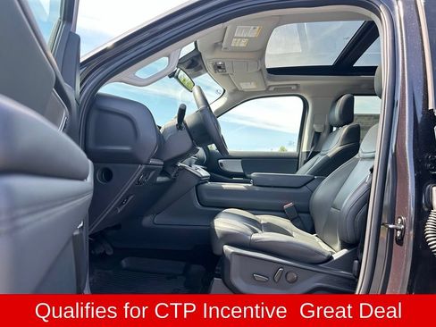 Used 2026 Ford Expedition Active AWD/4WD image 9