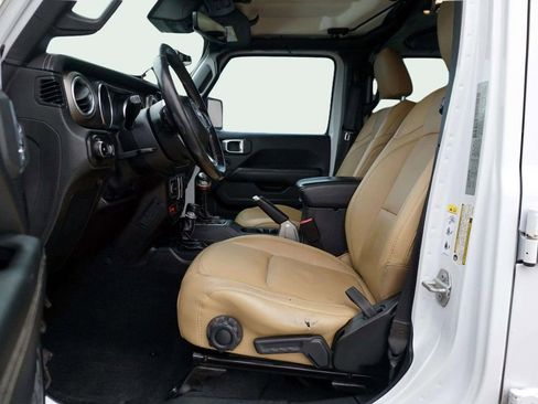 Used 2019 Jeep Wrangler Unlimited Rubicon AWD/4WD image 15