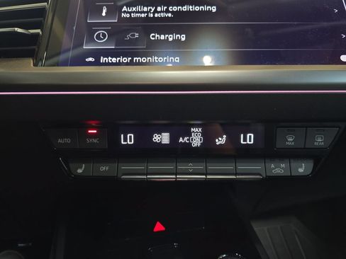 Used 2024 Audi Q4 e-tron Prestige w/ Black Optic Package AWD/4WD image 25
