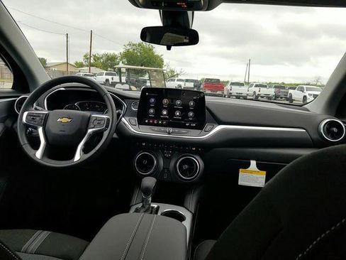 New 2026 Chevrolet Blazer LT w/ Midnight/Sport Edition FWD image 13