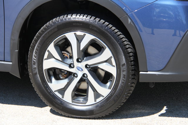 Used 2022 Subaru Outback Limited AWD/4WD image 14