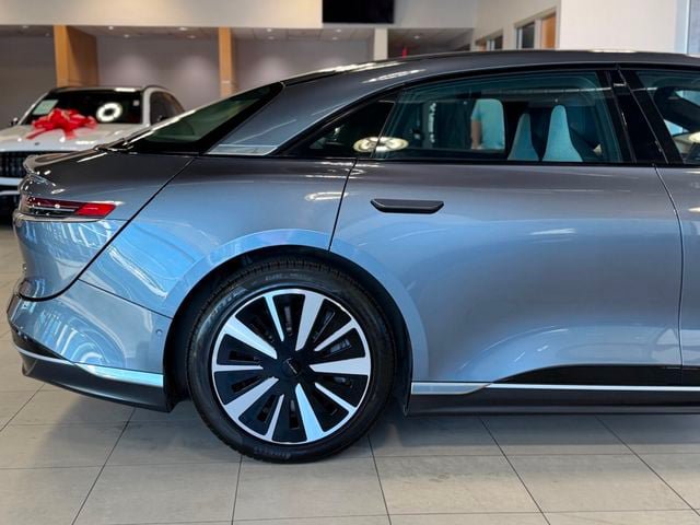 Used 2025 Lucid Air Touring AWD/4WD image 17