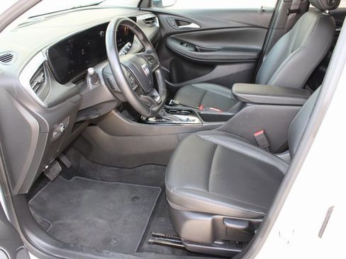 Used 2024 Buick Encore GX Sport Touring image 15