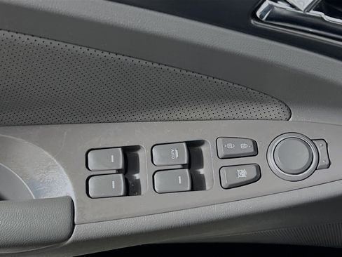 Used 2013 Hyundai Sonata Limited image 17