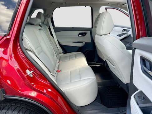 Certified 2021 Nissan Rogue SL w/ Premium Package FWD image 24