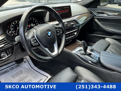 Used 2019 BMW 530i w/ Convenience Package RWD image 21