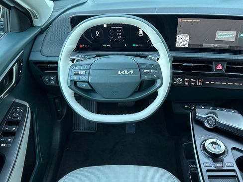 New 2025 Kia EV6 Wind image 14