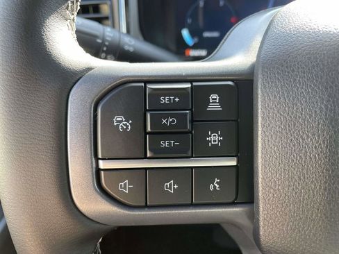 New 2026 Ford F350 Lariat w/ Black Appearance Package image 24