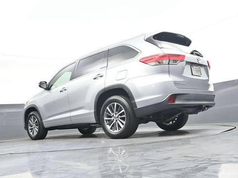 Used 2018 Toyota Highlander XLE FWD image 34