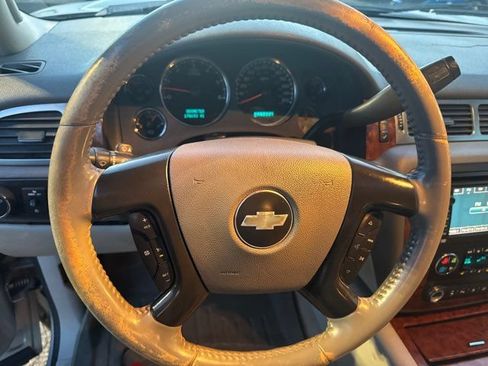 Used 2008 Chevrolet Avalanche LTZ AWD/4WD image 23