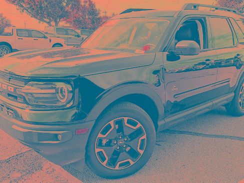 Certified 2023 Ford Bronco Sport Outer Banks AWD/4WD image 6