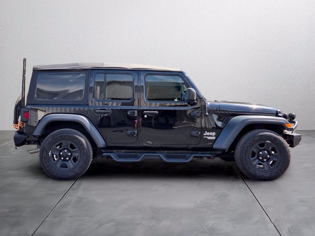 Used 2018 Jeep Wrangler Unlimited Sport AWD/4WD image 5