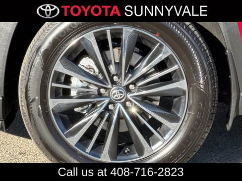 Certified 2025 Toyota Grand Highlander MAX Platinum image 13