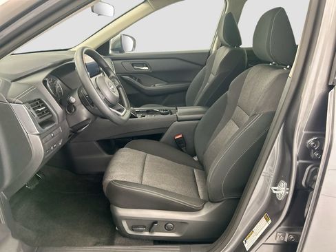 Used 2024 Nissan Rogue SV AWD/4WD image 17