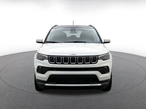 Used 2025 Jeep Compass Limited AWD/4WD image 2