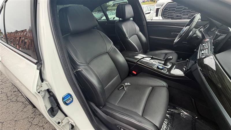Used 2016 BMW 550i Sedan RWD image 9