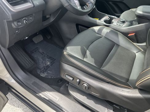 Used 2023 GMC Terrain AT4 w/ Infotainment Package II image 14