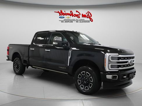 Used 2024 Ford F250 Platinum image 2