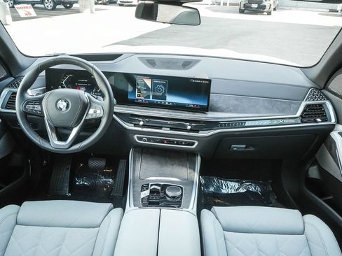 Used 2026 BMW X5 sDrive40i RWD image 12