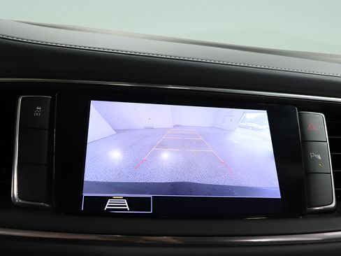 Used 2020 Buick Enclave Essence FWD image 12