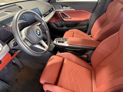 Used 2026 BMW X1 xDrive28i AWD/4WD image 3