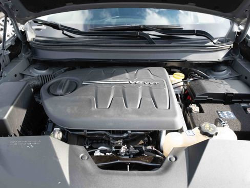 Used 2022 Jeep Cherokee Latitude Lux image 32