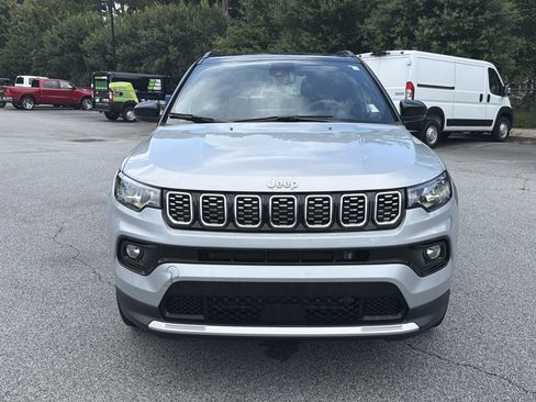 Used 2026 Jeep Compass Limited AWD/4WD image 2