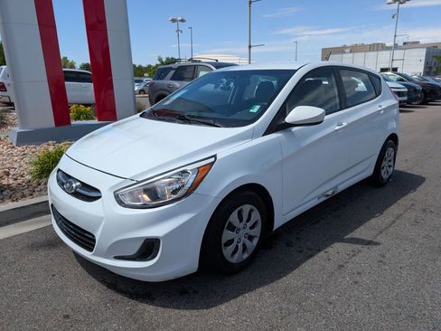 Used 2016 Hyundai Accent SE FWD image 3