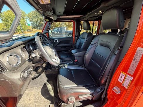 Used 2020 Jeep Wrangler Unlimited Sahara image 13