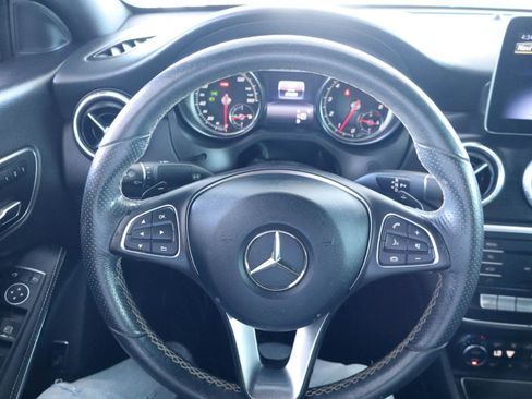 Used 2018 Mercedes-Benz CLA 250 4MATIC image 22