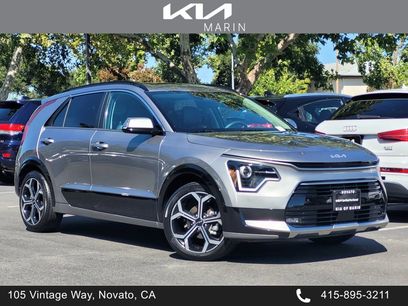 Used 2025 Kia Niro EX Touring