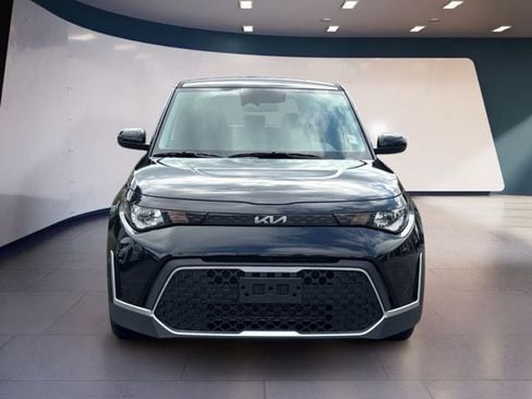 Certified 2025 Kia Soul LX FWD image 8